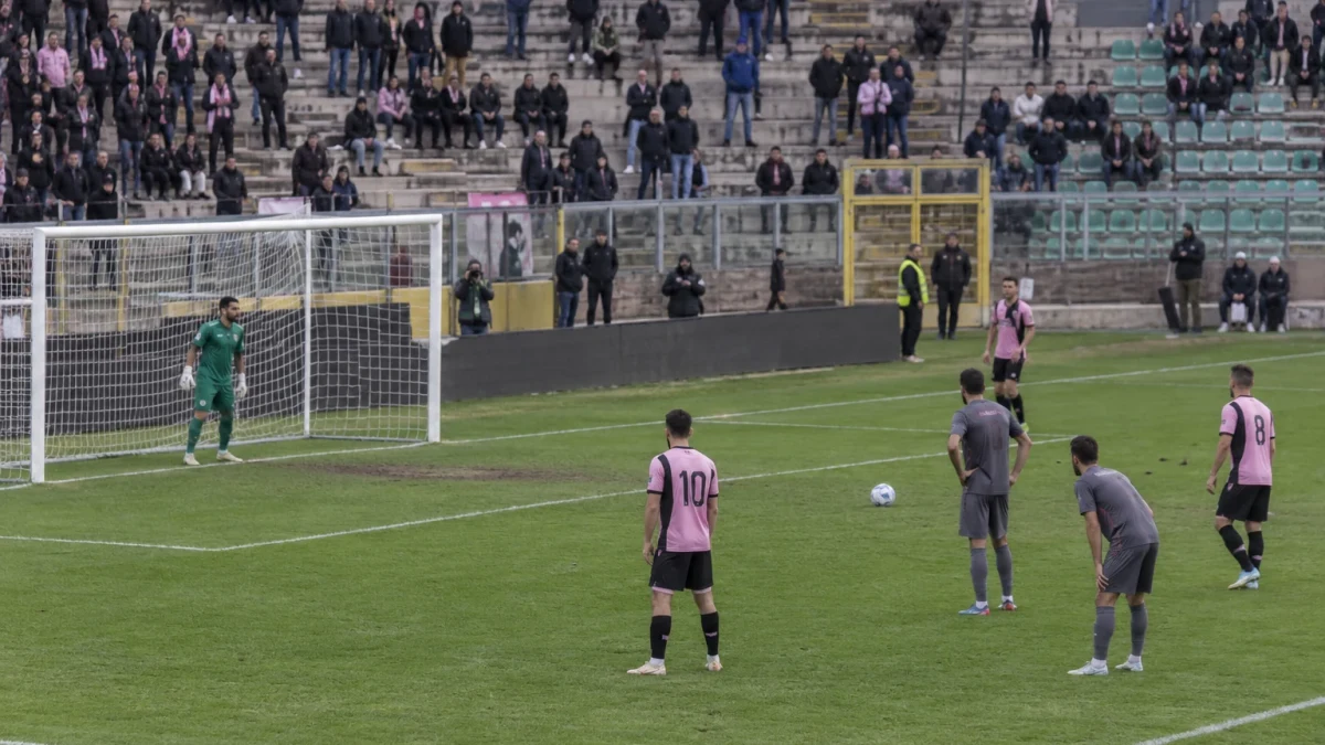 Palermo kuusi ottelua ilman tappiota Serie B:n kärjessä
